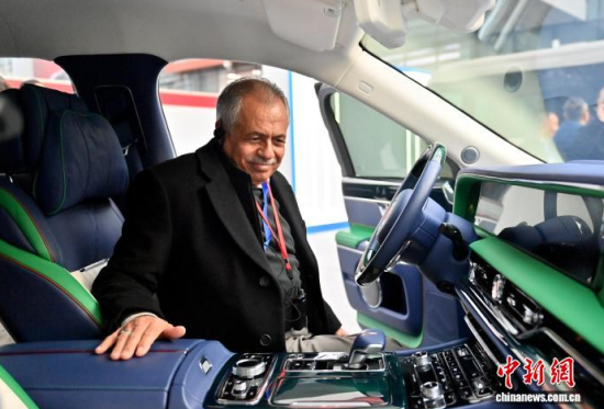 12��16���������L��������F�ɆT�w��Ї���܇�������� �z