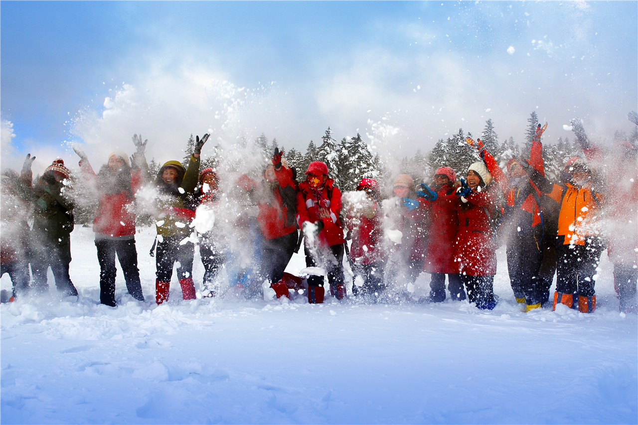 �ο�������˺���ѩ